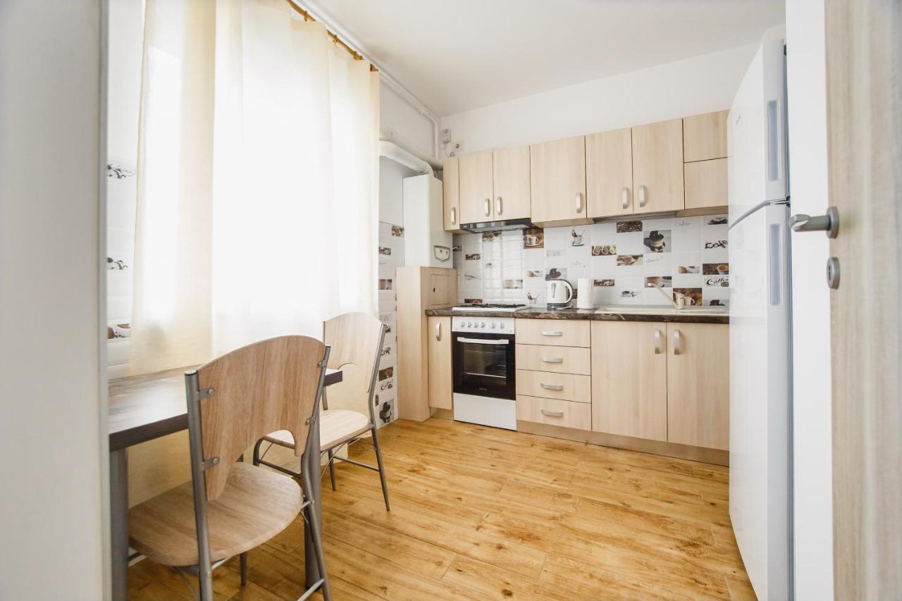 Sunny View 2 Bedroom Central Apartment Oradea Exterior foto
