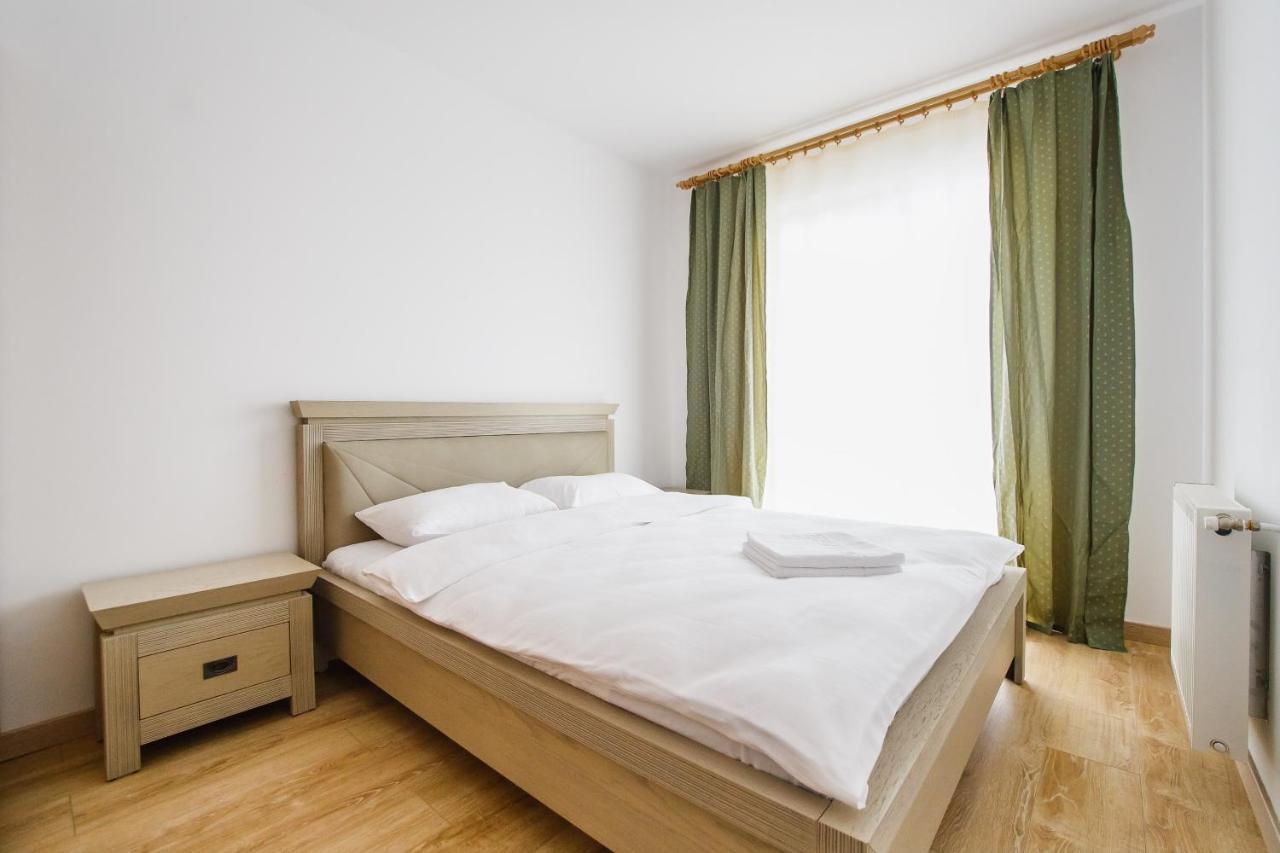 Sunny View 2 Bedroom Central Apartment Oradea Exterior foto
