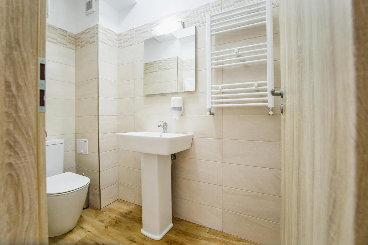 Sunny View 2 Bedroom Central Apartment Oradea Exterior foto